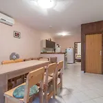 Apartman Domi Vir