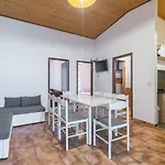 Apartment Domi *