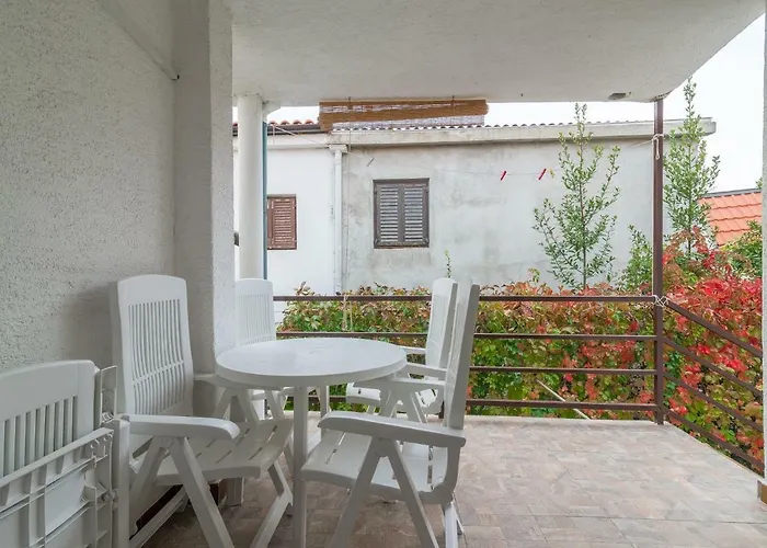 Domi Appartement Vir