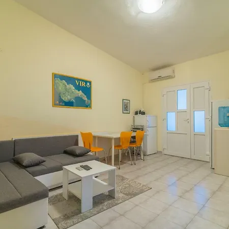 Domi Apartment *
