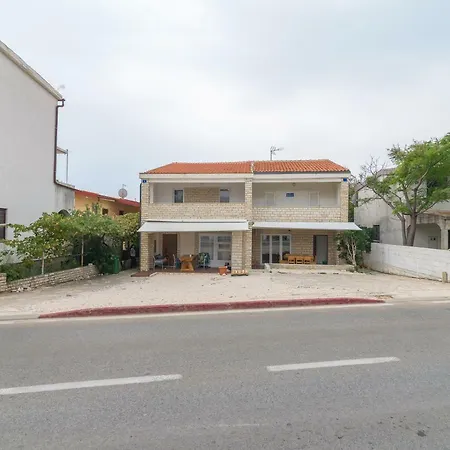 Apartment Domi